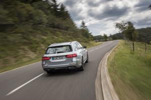 Mercedes-Benz E300 de 4Matic AMG Line Estate 2020 года  (WW)